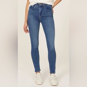 Levi's 721 High Rise Skinny Blue Jeans